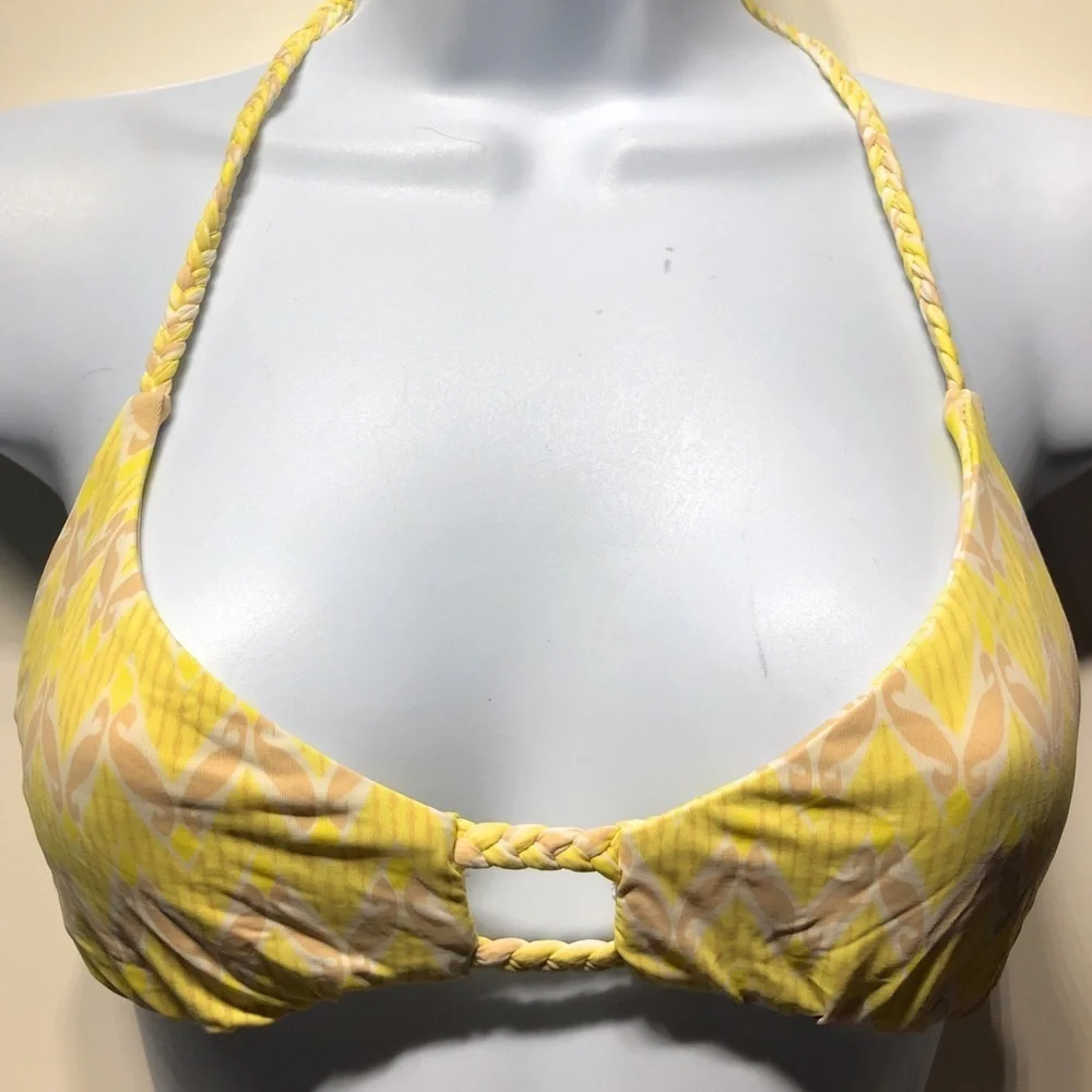 Frankie’s Bikinis Bikini Top